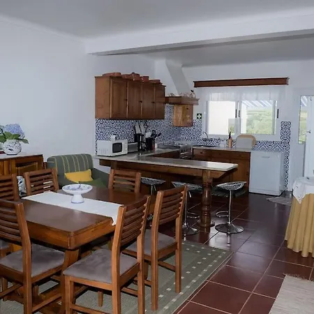 Holiday home Casa Hortensias - House Porto Formoso